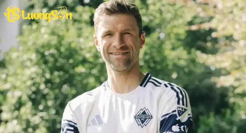 Müller chuẩn bị có những phút thi đấu đầu tiên tại MLS (Ảnh: Tribuna). Müller chuẩn bị có những phút thi đấu đầu tiên tại MLS (Ảnh: Tribuna).