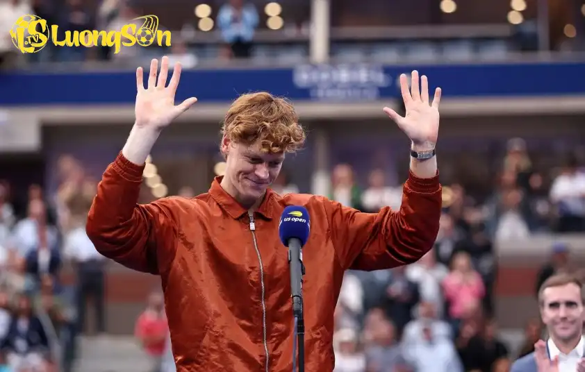 Jannik Sinner dù rất nỗ lực nhưng cũng phải  Jannik Sinner dù rất nỗ lực nhưng cũng phải