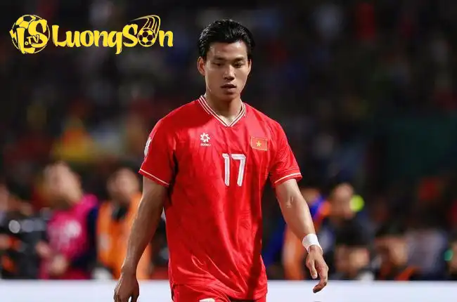 Hậu vệ phải của ĐT Việt Nam sẽ phải nghỉ thi đấu tới 7 tháng Hậu vệ phải của ĐT Việt Nam sẽ phải nghỉ thi đấu tới 7 tháng