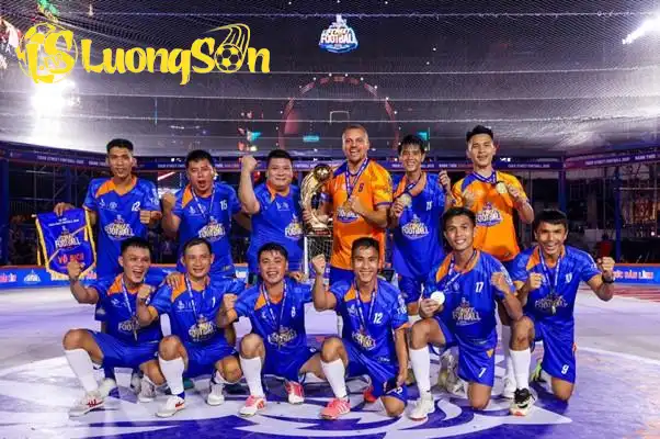 Tinh thần chiến đấu đến phút cuối cùng của Hai Trường FC 2 và  Tinh thần chiến đấu đến phút cuối cùng của Hai Trường FC 2 và