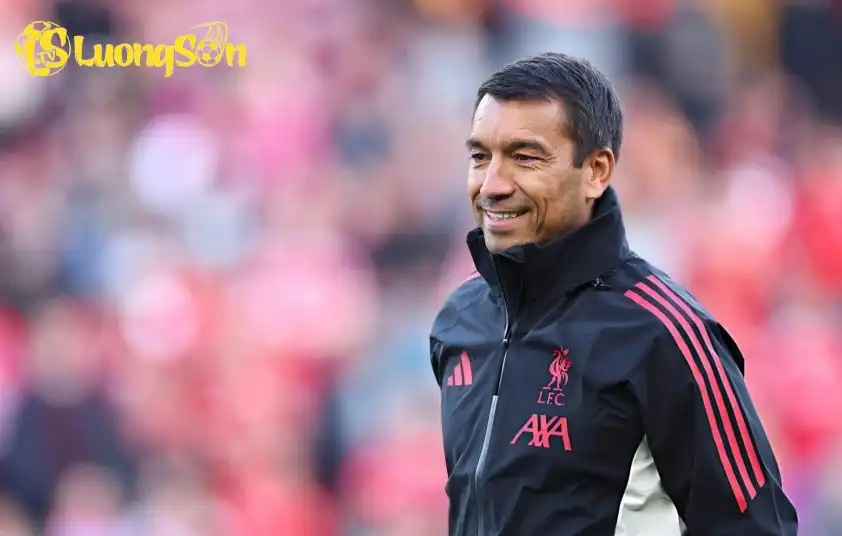 Giovanni Van Bronckhorst sẽ dẫn dắt Liverpool trong trận đấu với Crystal Palace tại vòng 4 Carabao Cup Giovanni Van Bronckhorst sẽ dẫn dắt Liverpool trong trận đấu với Crystal Palace tại vòng 4 Carabao Cup